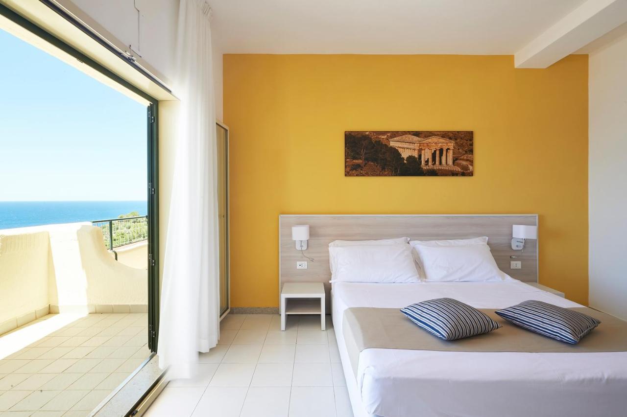 Cdshotels Terrasini - Citta Del Mare Exterior photo